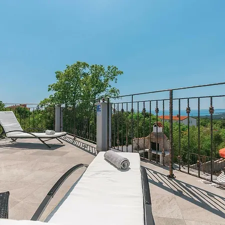 Hébergement de vacances Four Bedroom Holiday In Koromacno *